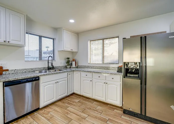 Holiday home Easy Walk To Dtwn Gilbert, Family-friendly Oasis! Gilbert