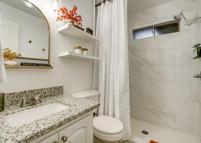Easy Walk To Dtwn Gilbert, Family-friendly Oasis!