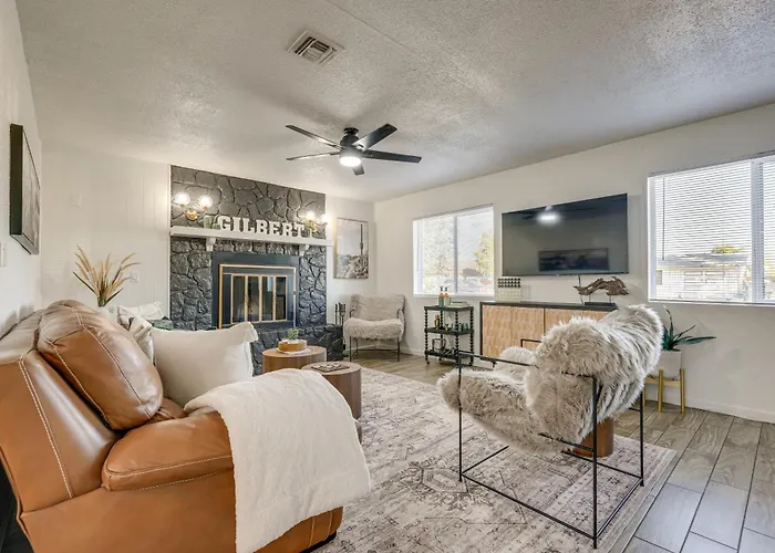 Easy Walk To Dtwn Gilbert, Family-friendly Oasis! Holiday home Gilbert